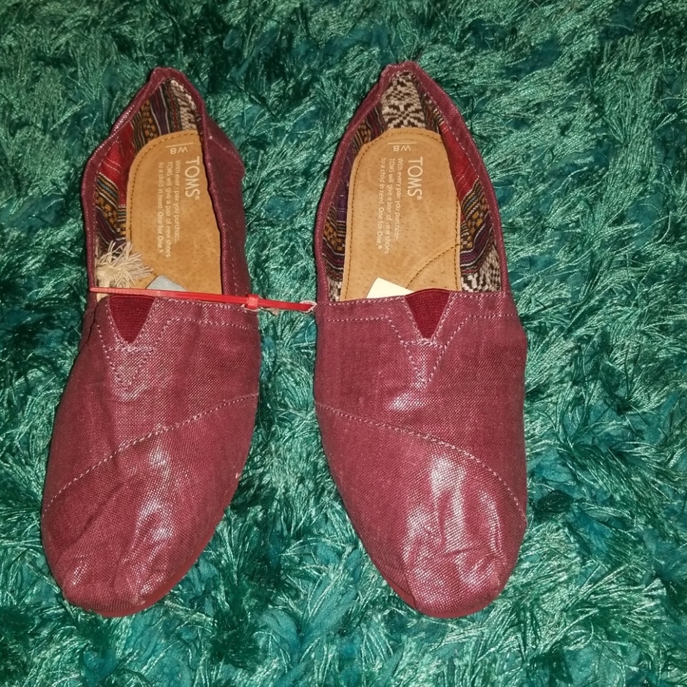 Toms